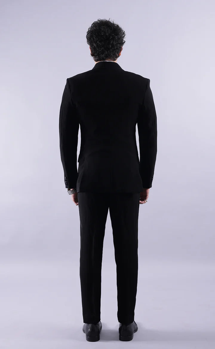 Black Double Breasted suit – Effortless Modern Elegance”