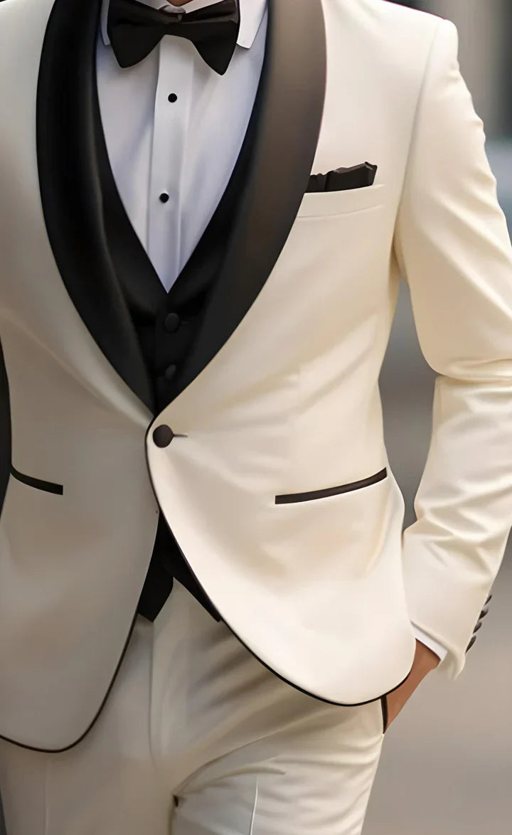 Elegant Ivory 3-Piece Suit/Tailored Fit