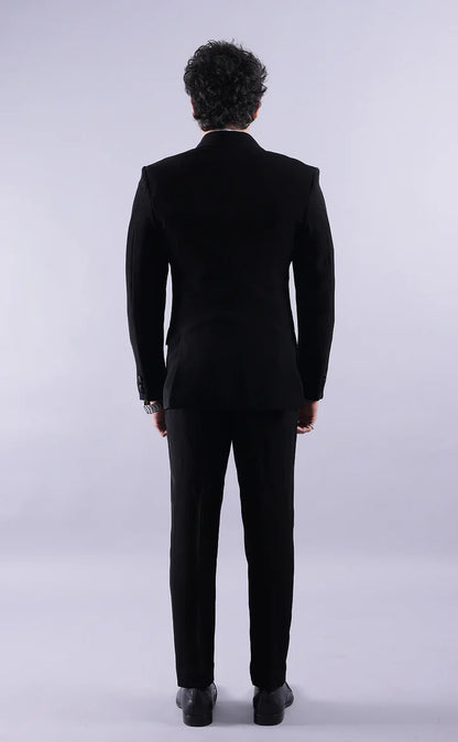 Black Double Breasted suit – Effortless Modern Elegance”