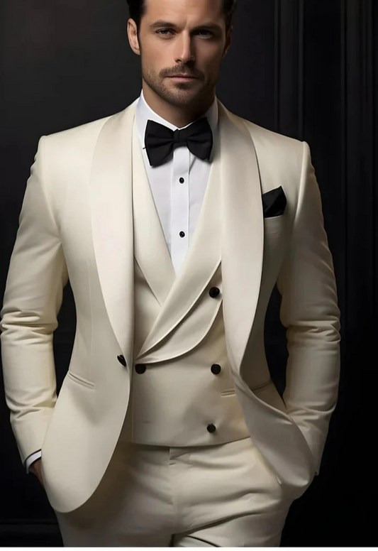 Elegant Ivory 3-Piece Suit/Tailored Fit
