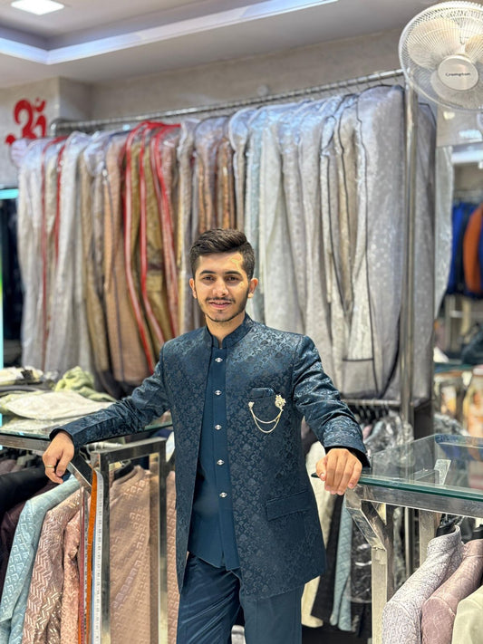 Elegant Fusion Jodhpuri Shrug – Contemporary Ethnic Charm