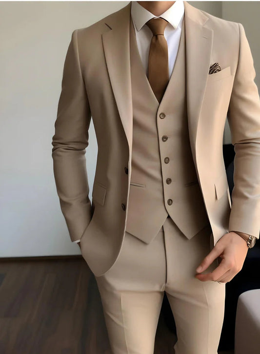 Elegant Beige 3-Piece Suit/Tailored Fit