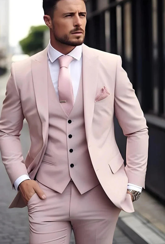 Elegant Light Pink 3-Piece Suit/Tailored Fit