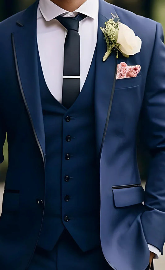 Elegant Dark Blue 3-Piece Suit/Tailored Fit