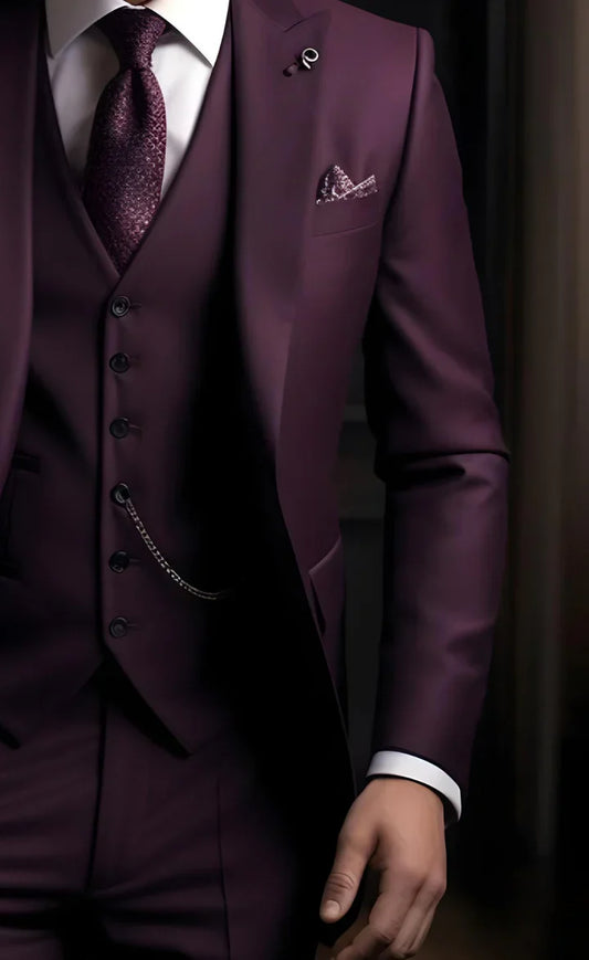 Elegant Purple 3-Piece Suit/Tailored Fit