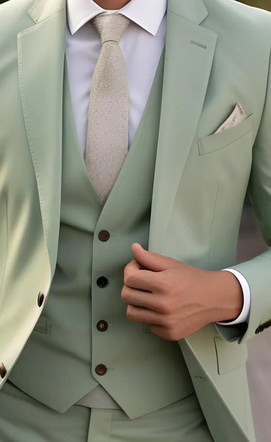 Elegant Sage green 3-Piece Suit/Tailored Fit