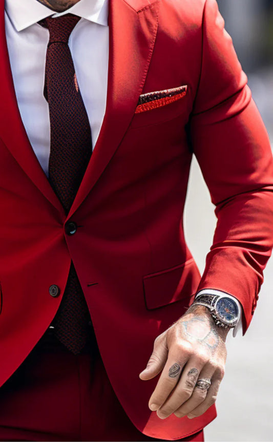 Red 2-Piece Suit – Effortless Modern Elegance”
