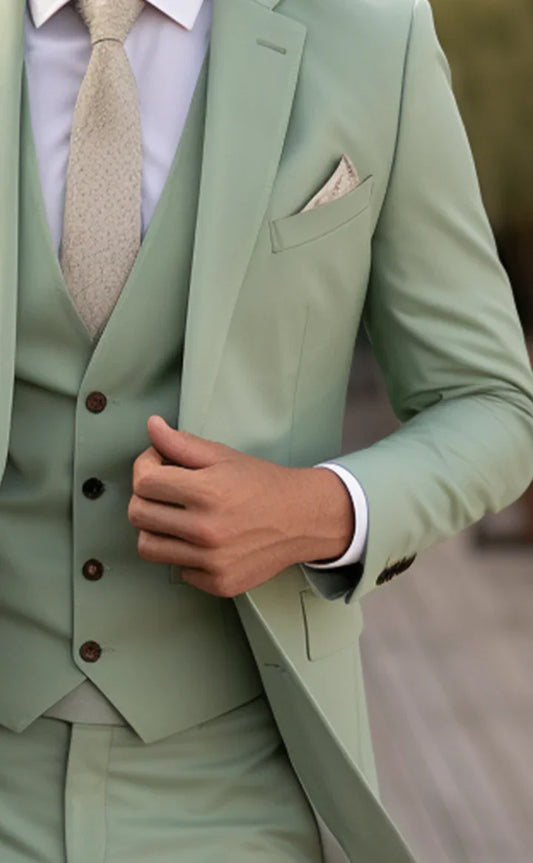 Elegant Sage Green 3-Piece Suit/Tailored Fit