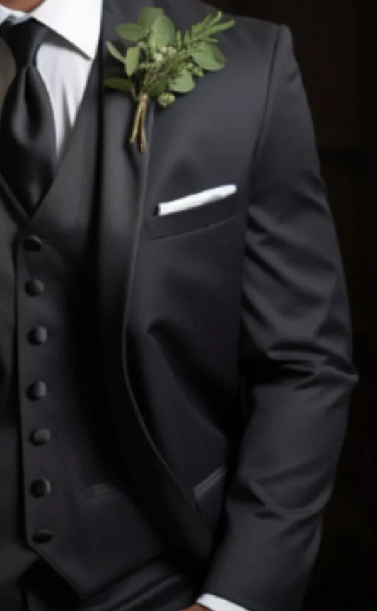 Elegant Dark Grey 3-Piece Suit/Tailored Fit
