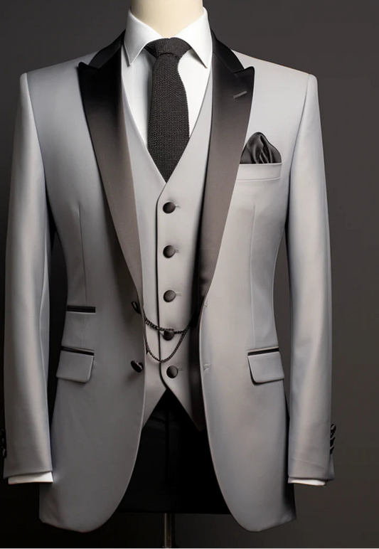 Tuxedo Light Grey 3-Piece Suit/Tailored Fit
